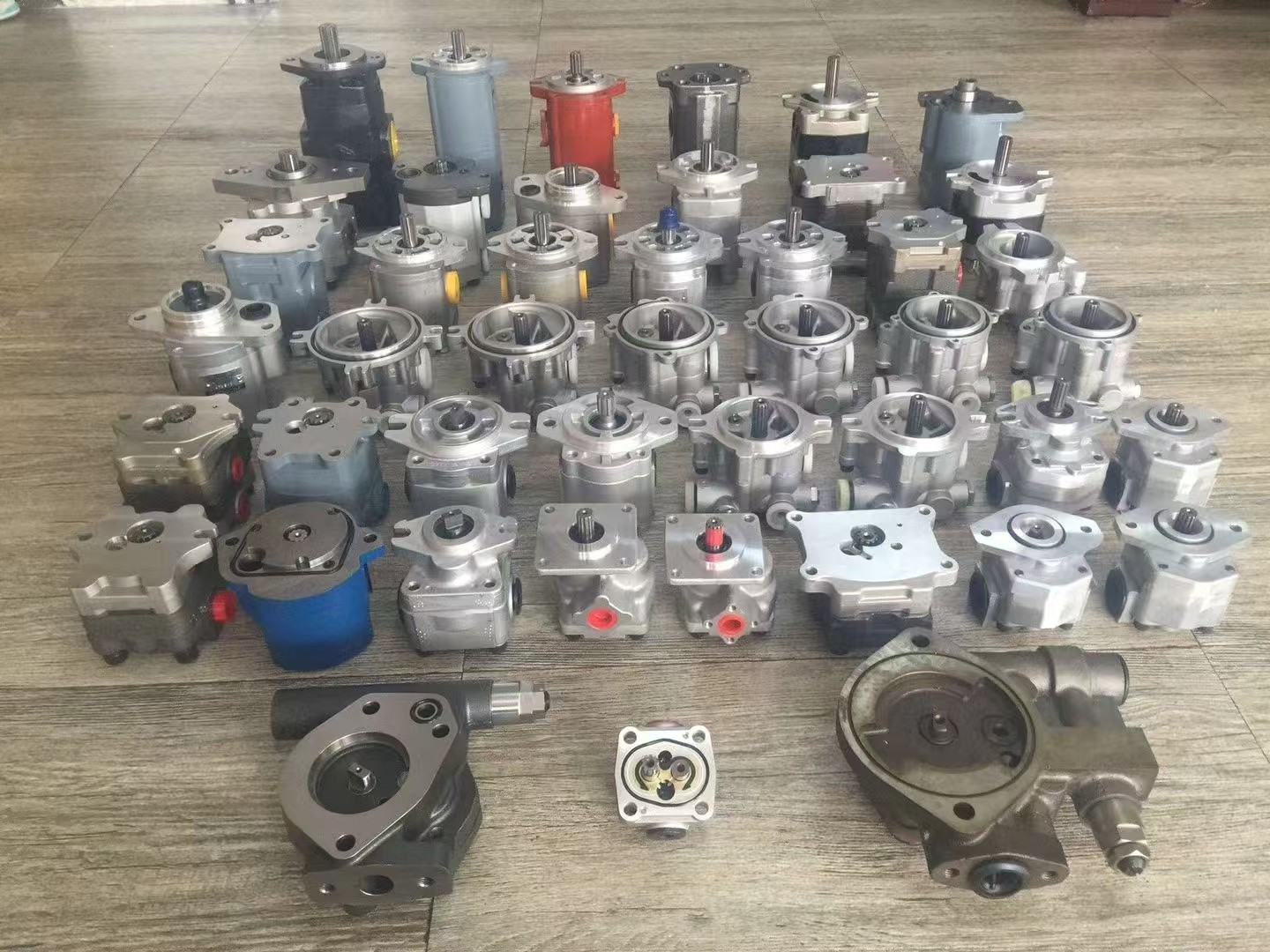 China Guangzhou Gangwo Engineering Machinery Parts Department company profile