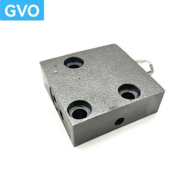 723-40-71800 723-40-71201 Excavator Distribution Valve Pressure Reducing Valve Pilot Valve  PC200-7 PC300-7